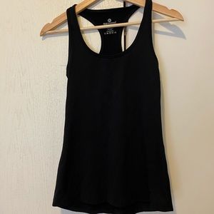 Workout tank top